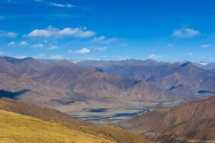 Himalayan Mountains and Valleys, Tibet