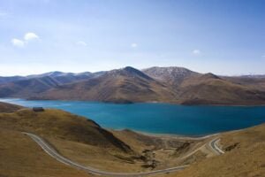 Yamdrok Lake in Tibet - Scenic View