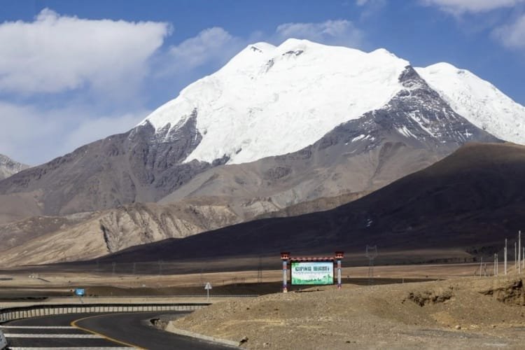 Karola Glacier faraway view on the 8-day lhasa-everest group tour