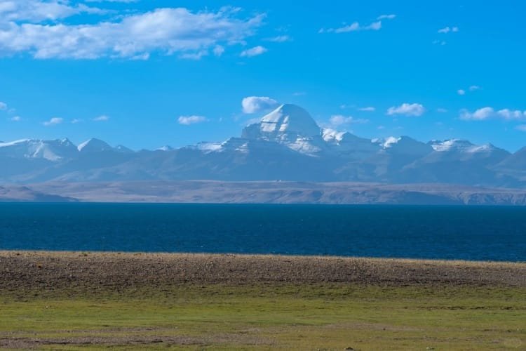 Lake Manasarovar in Spring on the 15-day Kailash-Manasarovar group tour