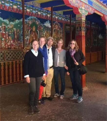 Private 8-Day Lhasa to Mount Everest Tour – Guests at Jokhang Temple